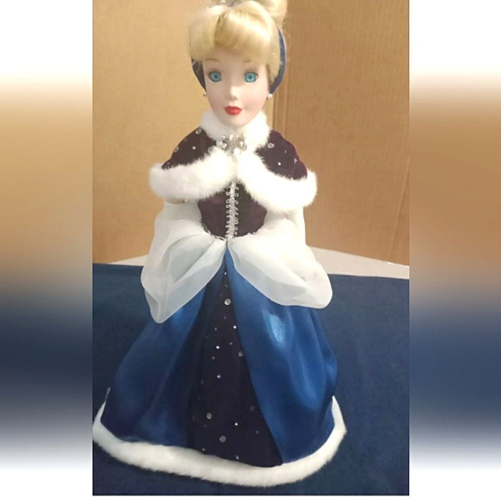 Disney Princess Cinderella 16" Porcelain Doll Brass Key Collectibles Disney 2003
